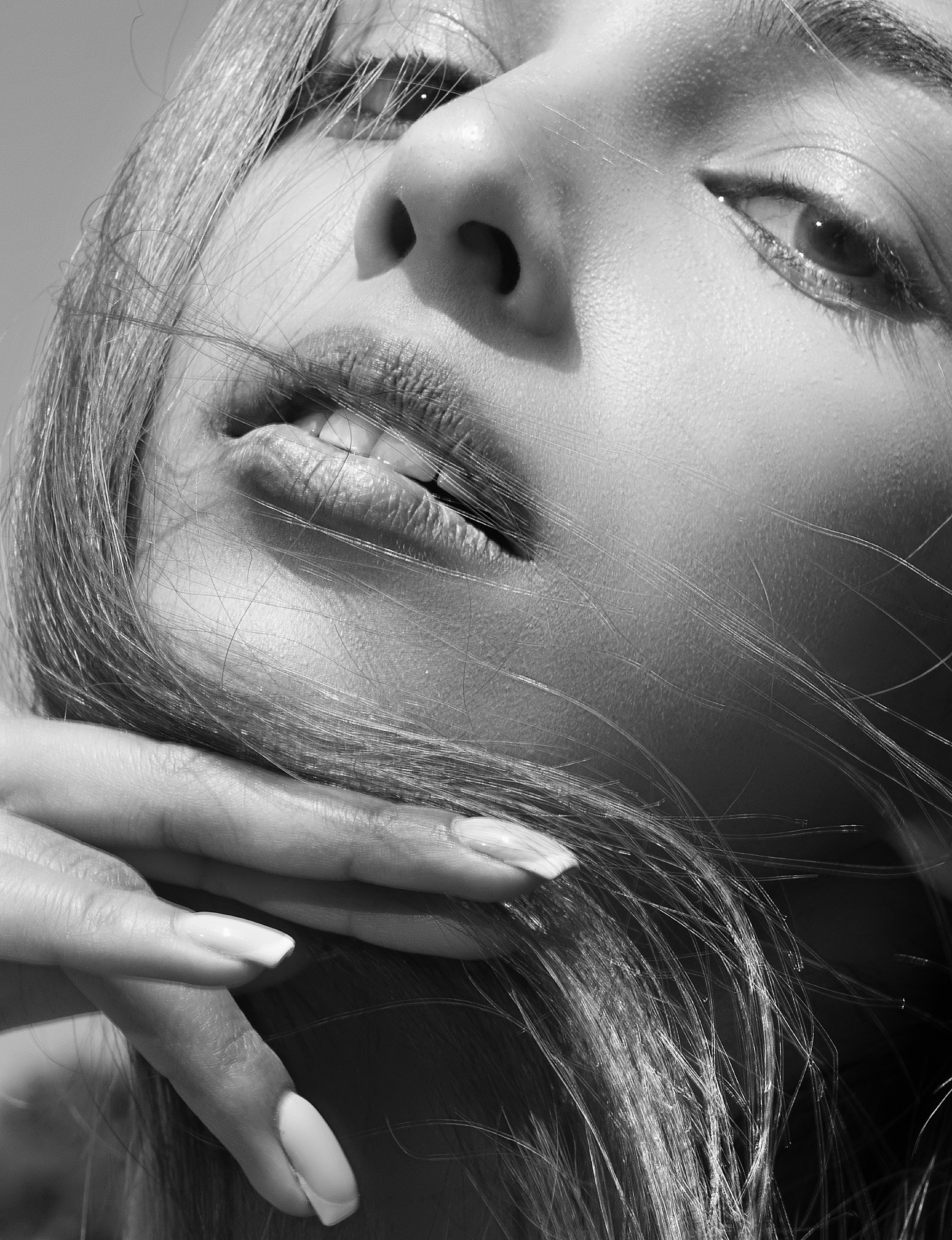 最新上架影片海报：纪录片观影体验